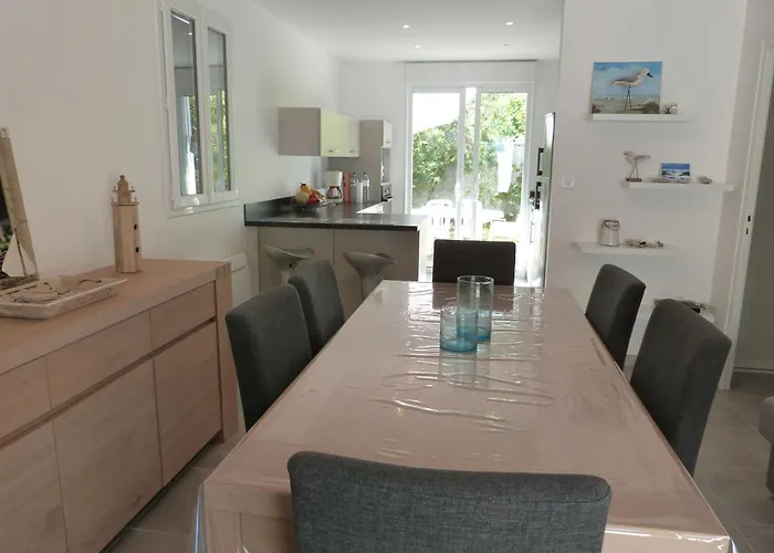 Holiday home Maison Familiale Renovee 7 Pers. Proche De La - Fr-1-194-344